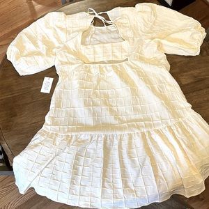 ELOQUII Open back textured dress, cream, size 16, runs large like an 18